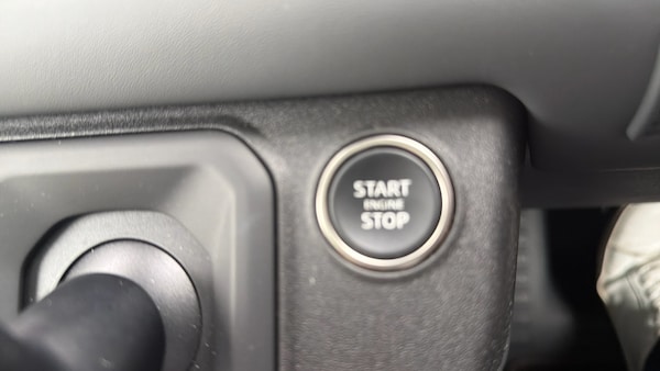 Used Land Rover Defender 2024 for sale - 76315276: Photo 42