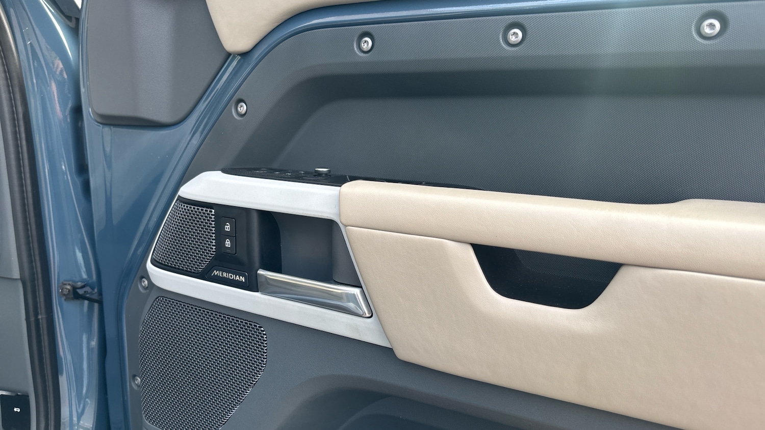 Used Land Rover Defender 2021 for sale - 76960642: Photo 35