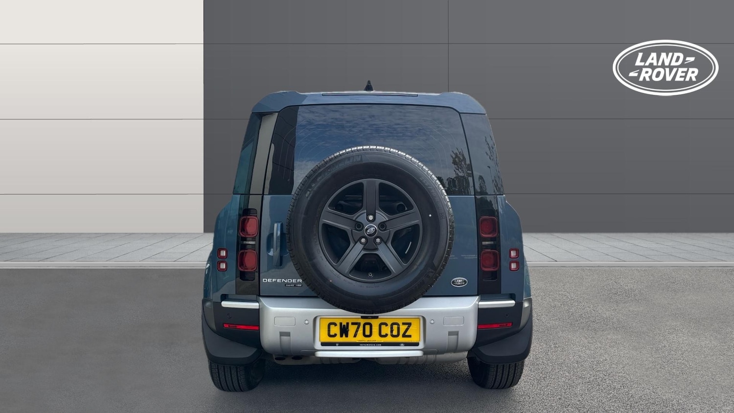 Used Land Rover Defender 2021 for sale - 76960642: Photo 6