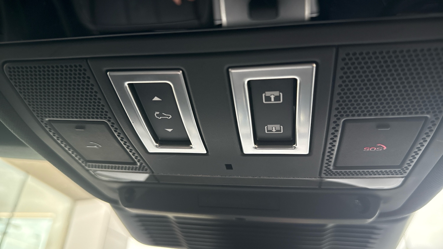 Used Land Rover Range Rover Evoque 2025 for sale - 76366230: Photo 26