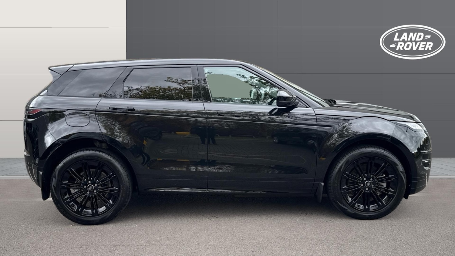 Used Land Rover Range Rover Evoque 2025 for sale - 76366230: Photo 5