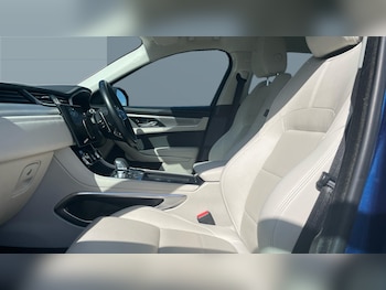 Used Jaguar F-Pace 2022 for sale - 78081605: Photo