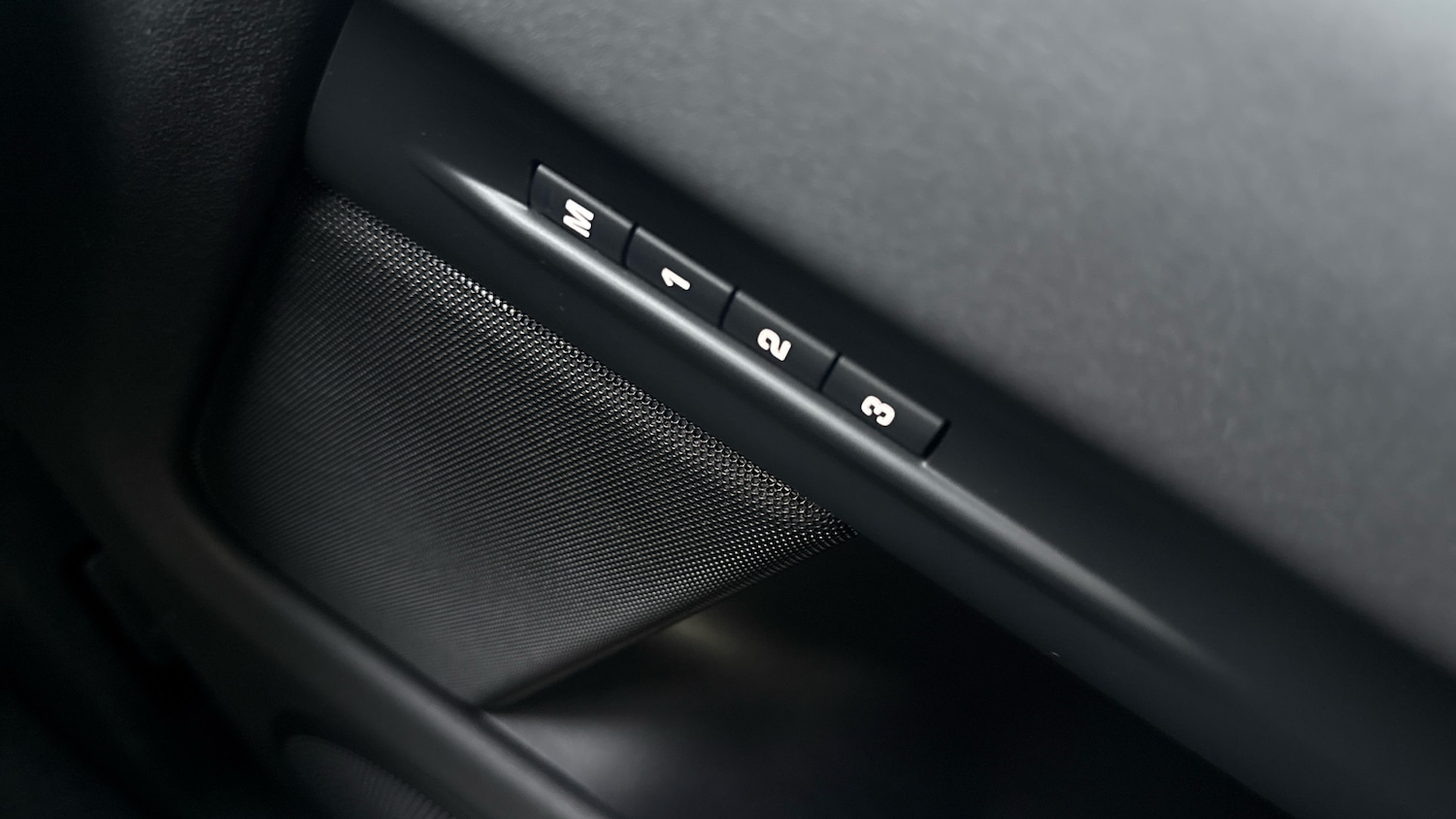 Used Land Rover Range Rover Evoque 2025 for sale - 76818695: Photo 28