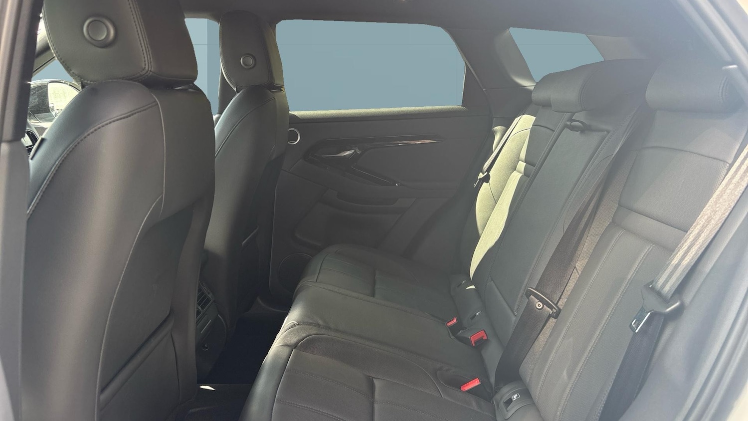 Used Land Rover Range Rover Evoque 2025 for sale - 76818695: Photo 4