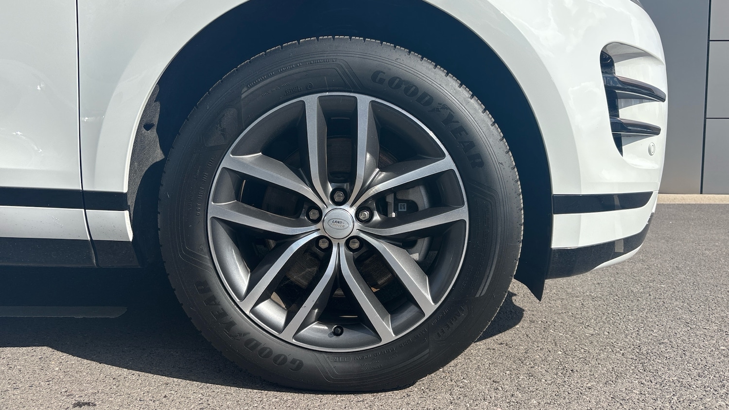 Used Land Rover Range Rover Evoque 2025 for sale - 76818695: Photo 8