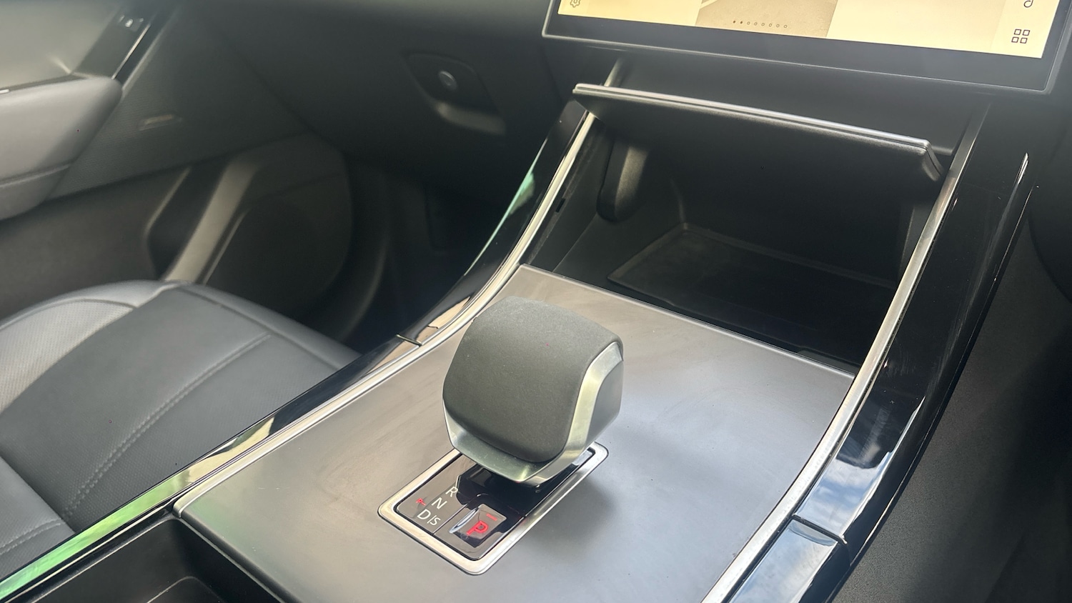 Used Land Rover Range Rover Velar 2023 for sale - 78004272: Photo 13