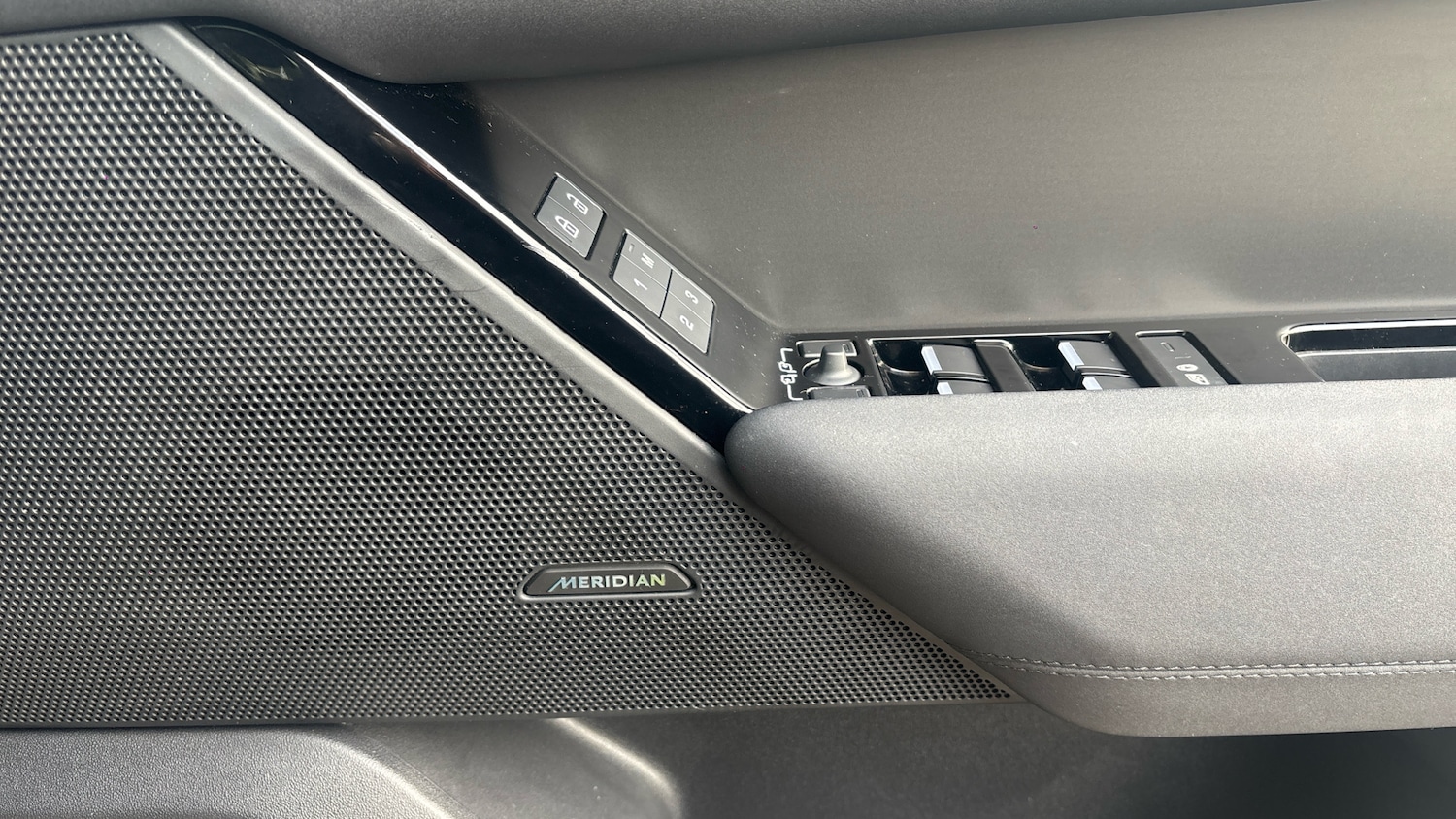 Used Land Rover Range Rover Velar 2023 for sale - 78004272: Photo 22