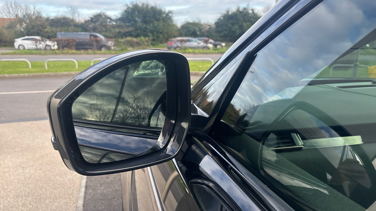 Used Land Rover Range Rover Velar 2023 for sale - 78004272: Photo 29