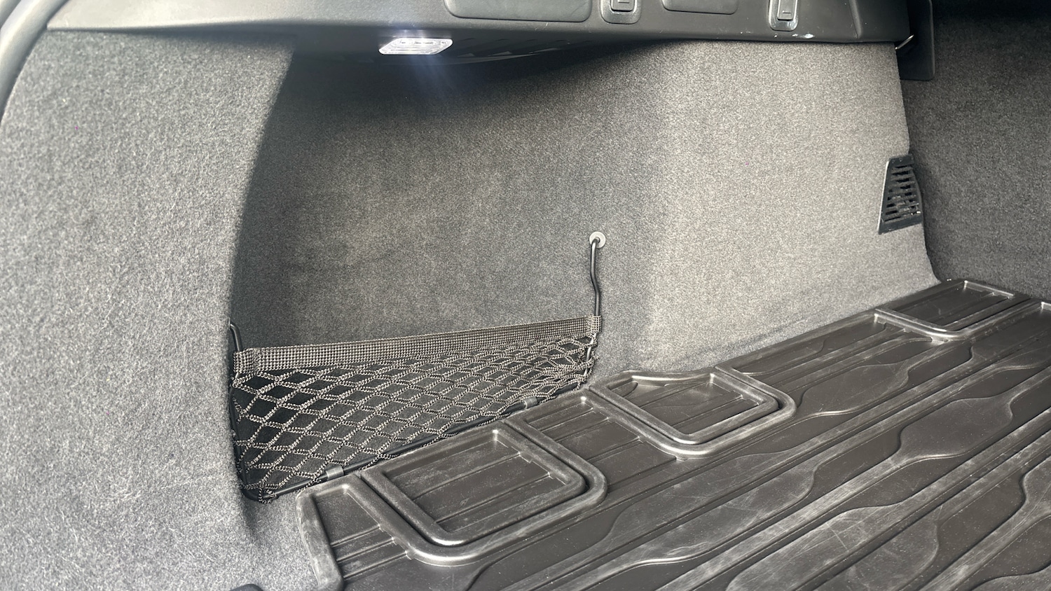 Used Land Rover Range Rover Velar 2023 for sale - 78004272: Photo 32