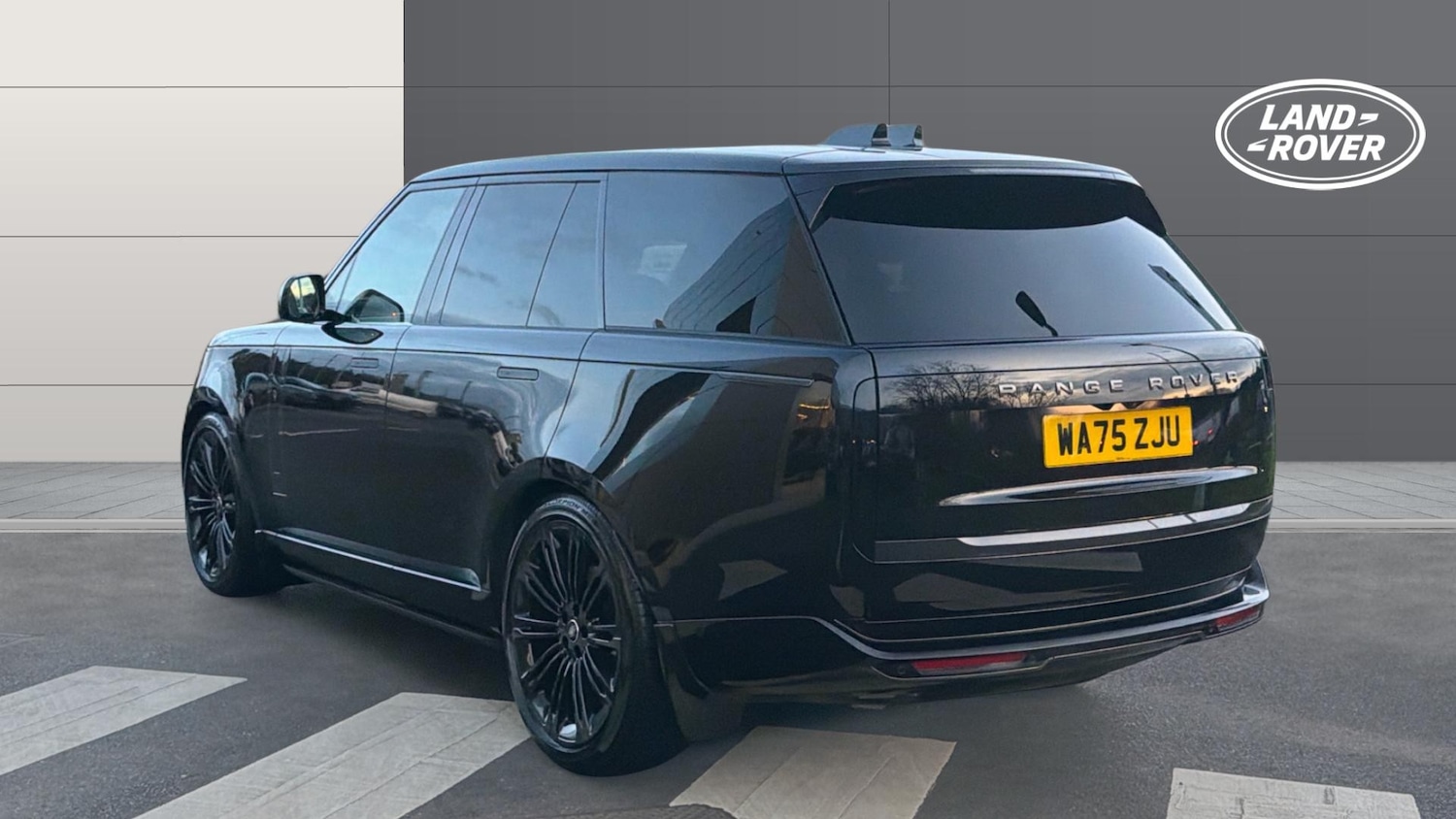 Used Land Rover Range Rover 2025 for sale - 77107498: Photo 2