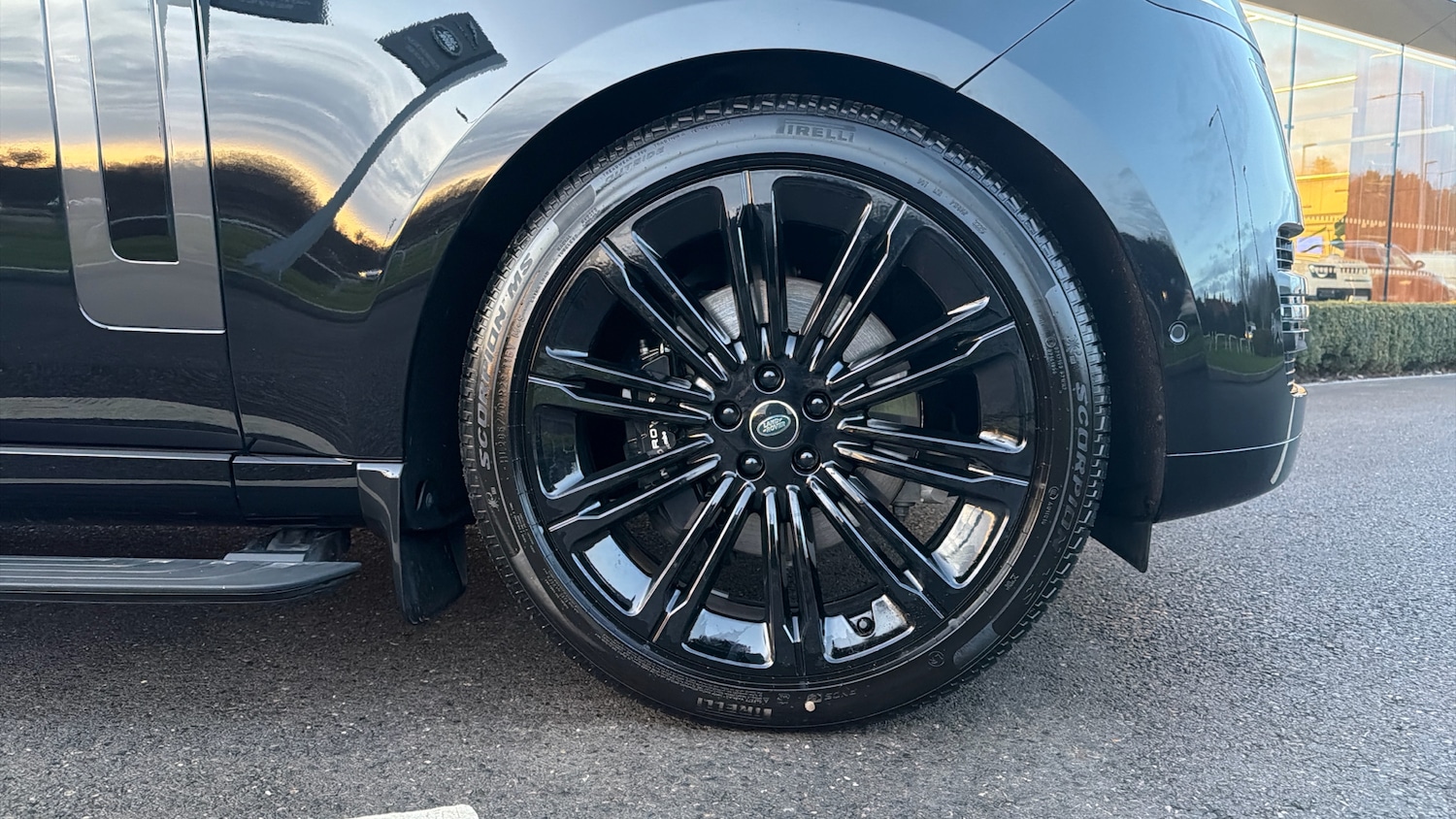 Used Land Rover Range Rover 2025 for sale - 77107498: Photo 8