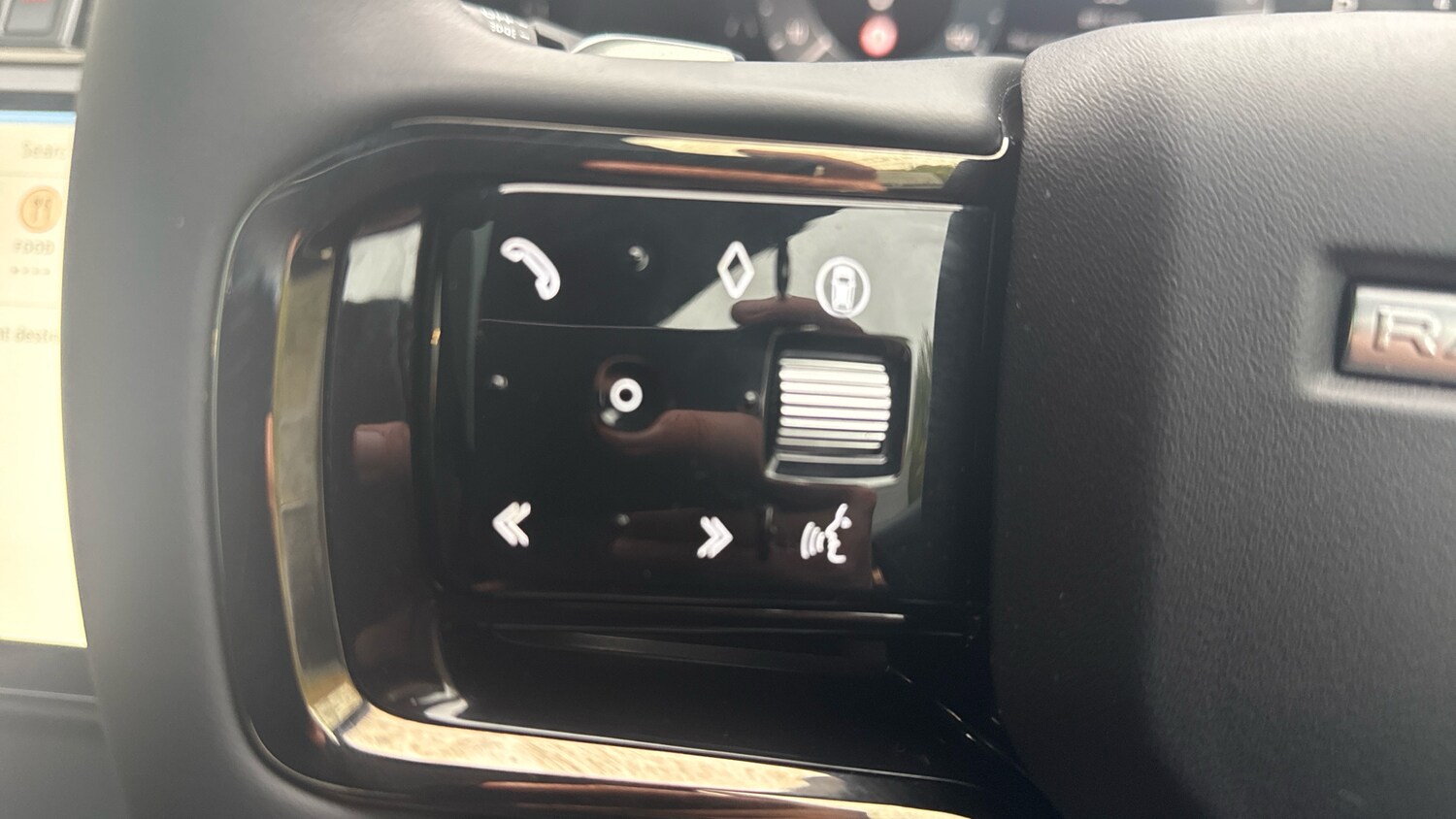 Used Land Rover Range Rover Evoque 2025 for sale - 76219005: Photo 21