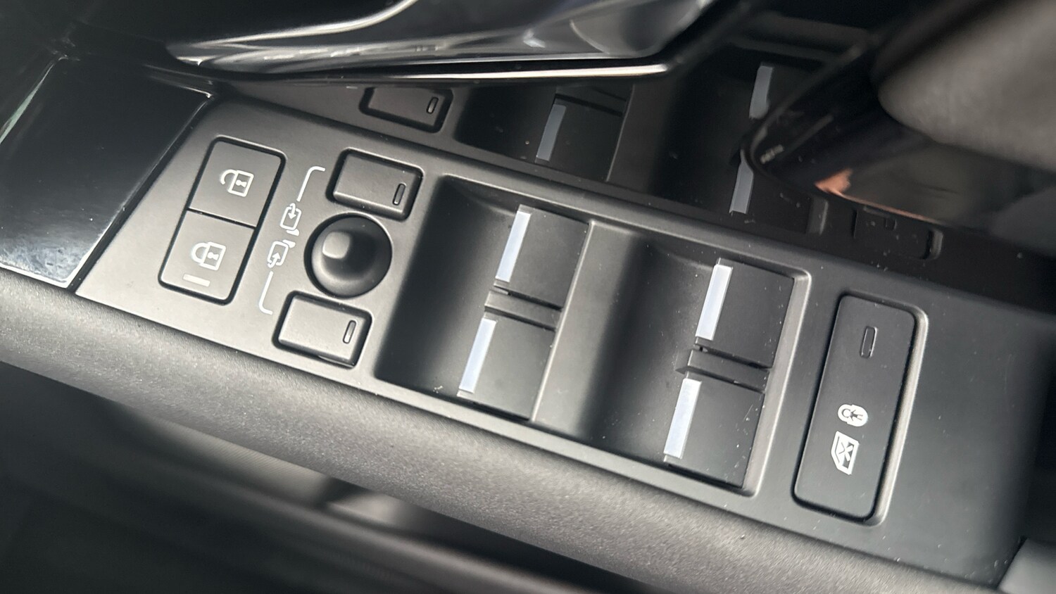 Used Land Rover Range Rover Evoque 2025 for sale - 76219005: Photo 22