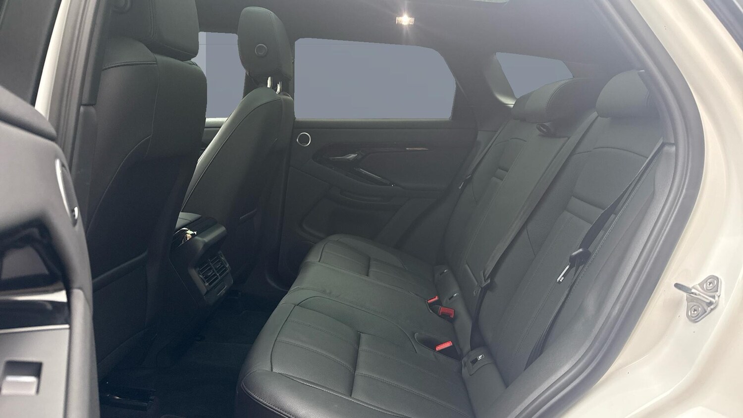 Used Land Rover Range Rover Evoque 2025 for sale - 76219005: Photo 4