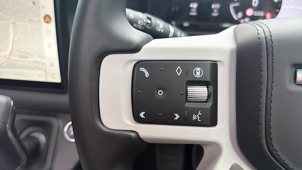 Used Land Rover Defender 2025 for sale - 76219008: Photo 27