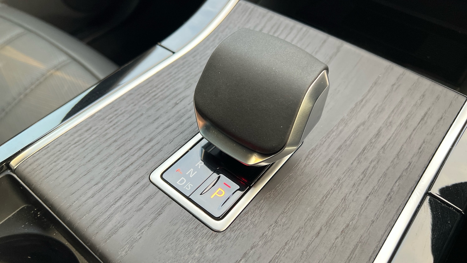 Used Land Rover Range Rover Evoque 2025 for sale - 77300957: Photo 13