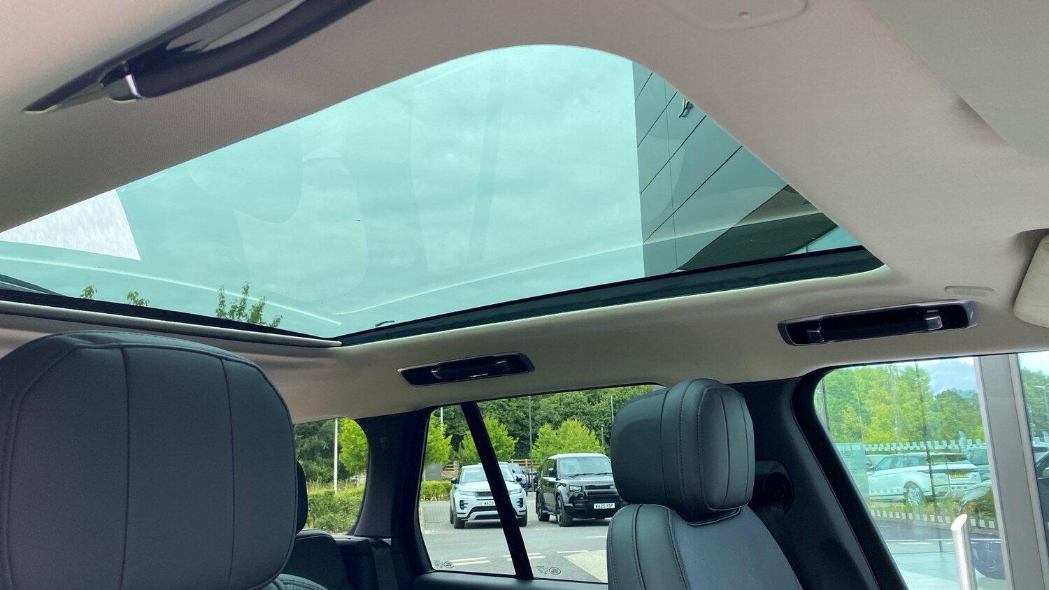 Used Land Rover Range Rover 2024 for sale - 76391610: Photo 69