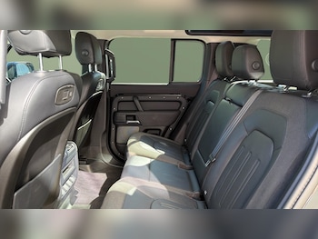 Used Land Rover Defender 2020 for sale - 79068422: Photo