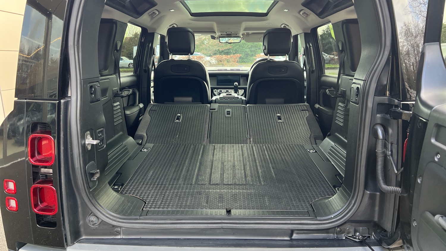 Used Land Rover Defender 2020 for sale - 78199370: Photo 10