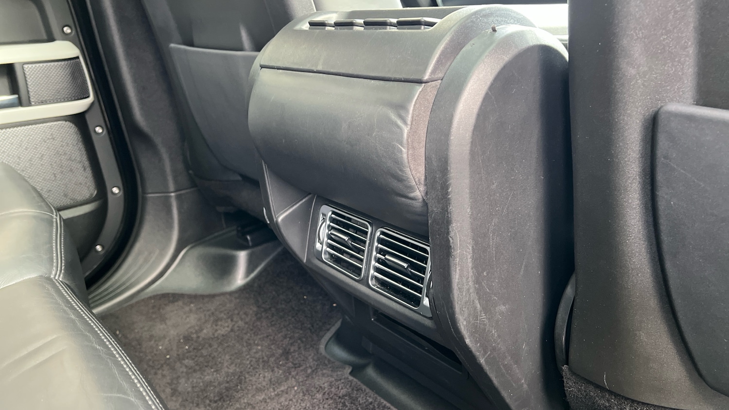 Used Land Rover Defender 2020 for sale - 78199370: Photo 18