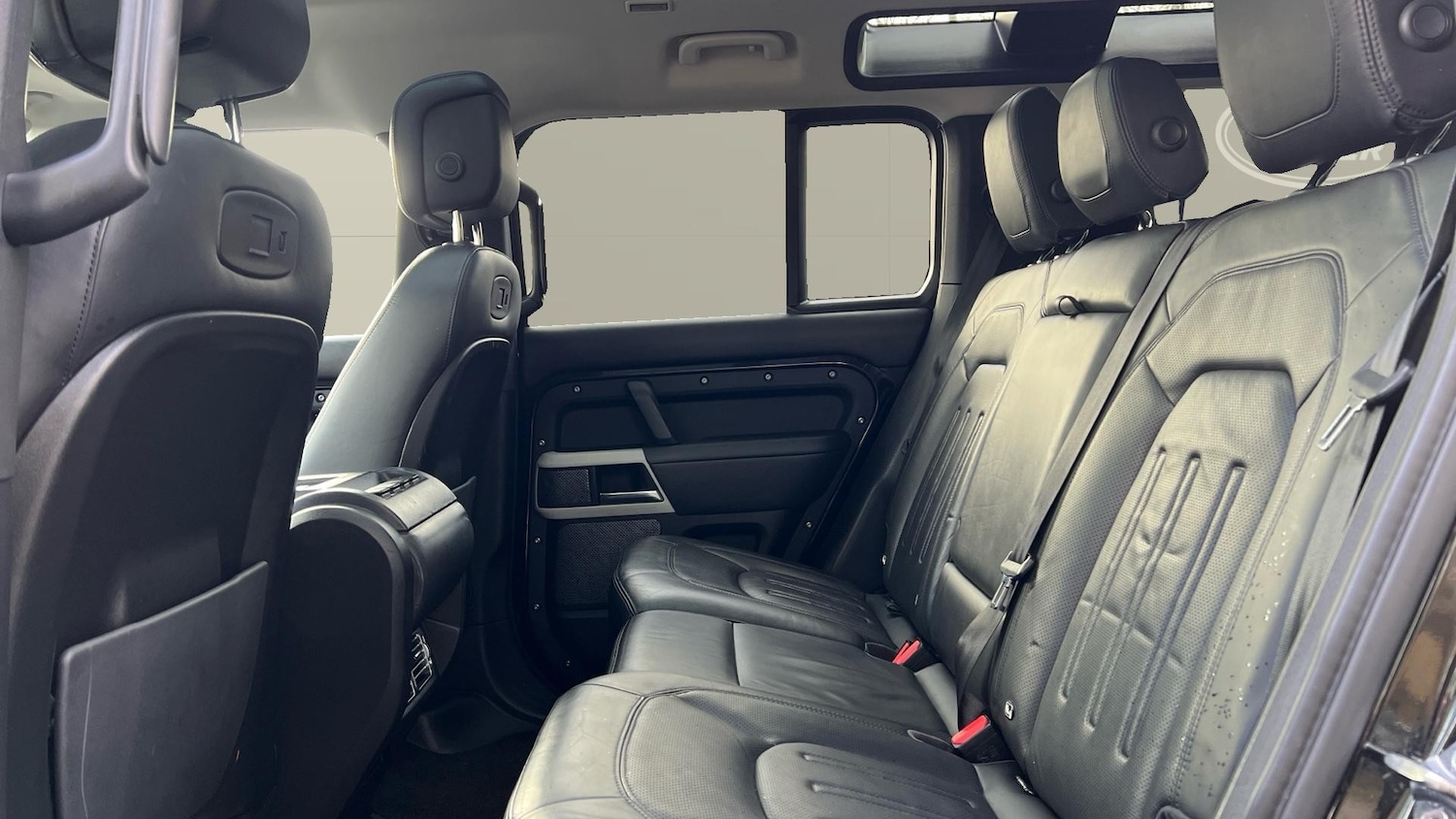 Used Land Rover Defender 2020 for sale - 78199370: Photo 4