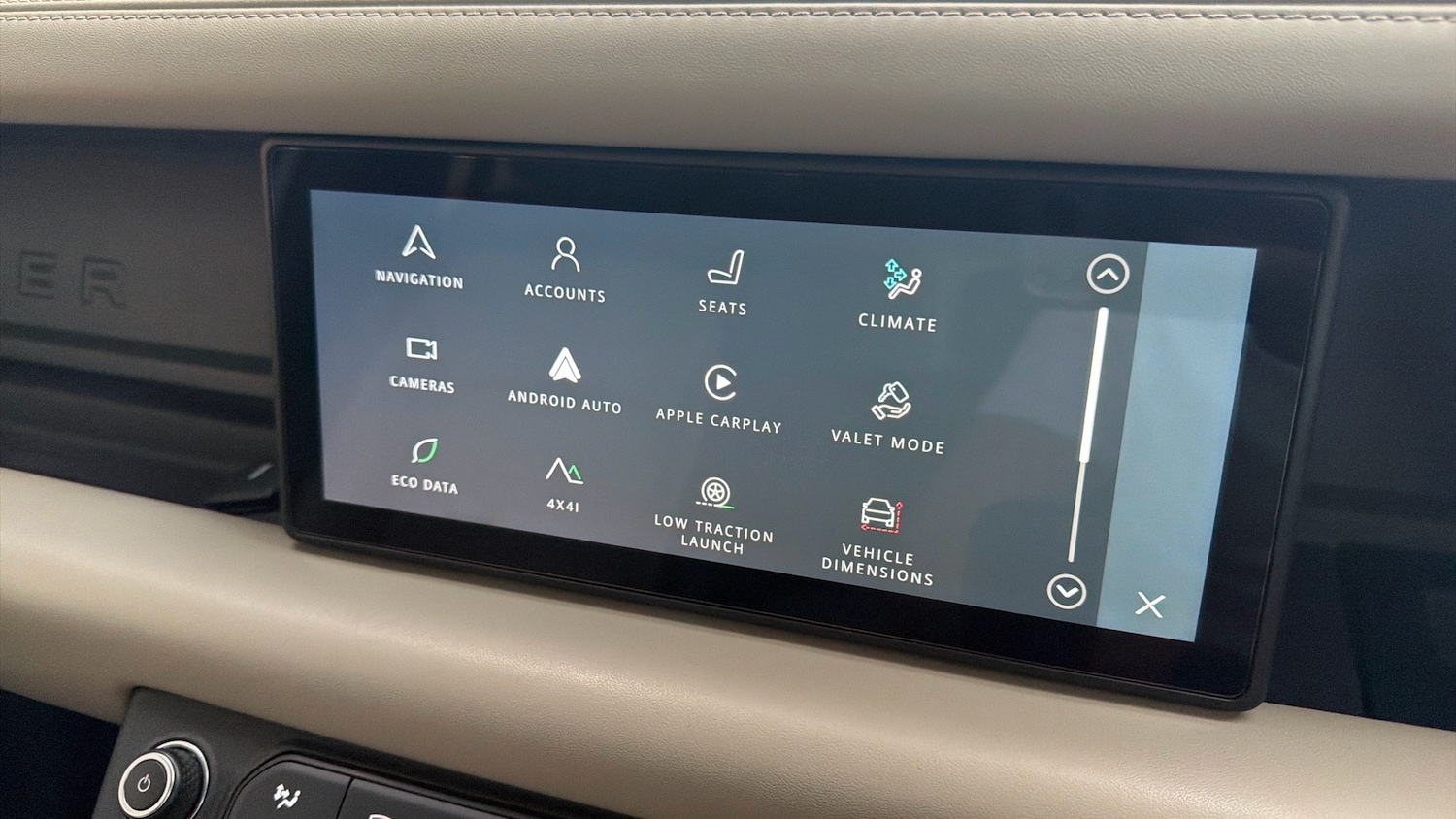 Used Land Rover Defender 2021 for sale - 76690092: Photo 38