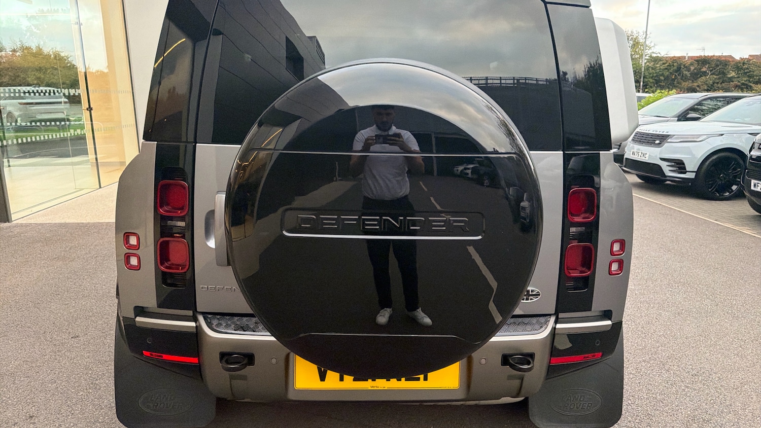 Used Land Rover Defender 2021 for sale - 76690092: Photo 45