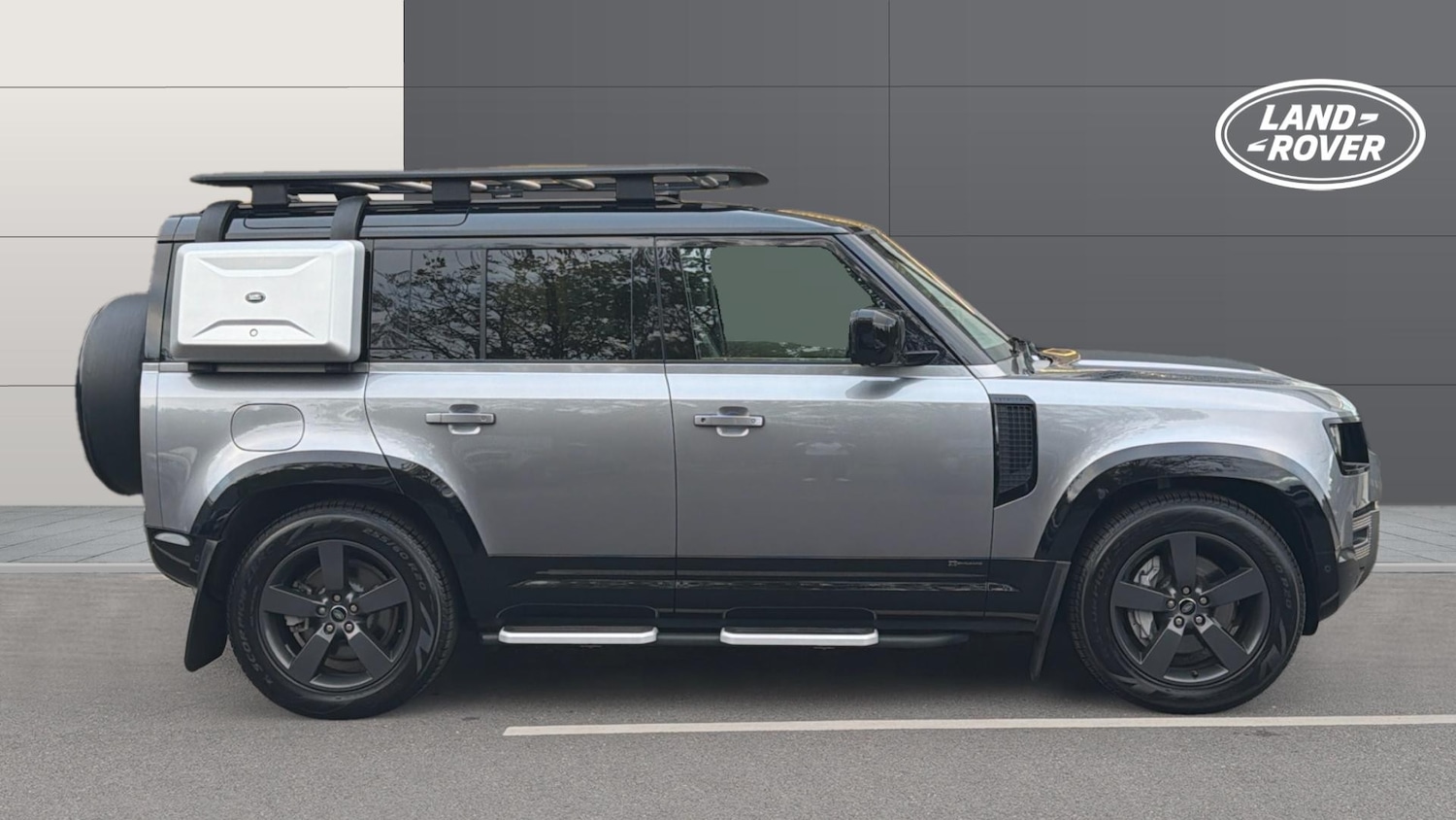 Used Land Rover Defender 2021 for sale - 76690092: Photo 5