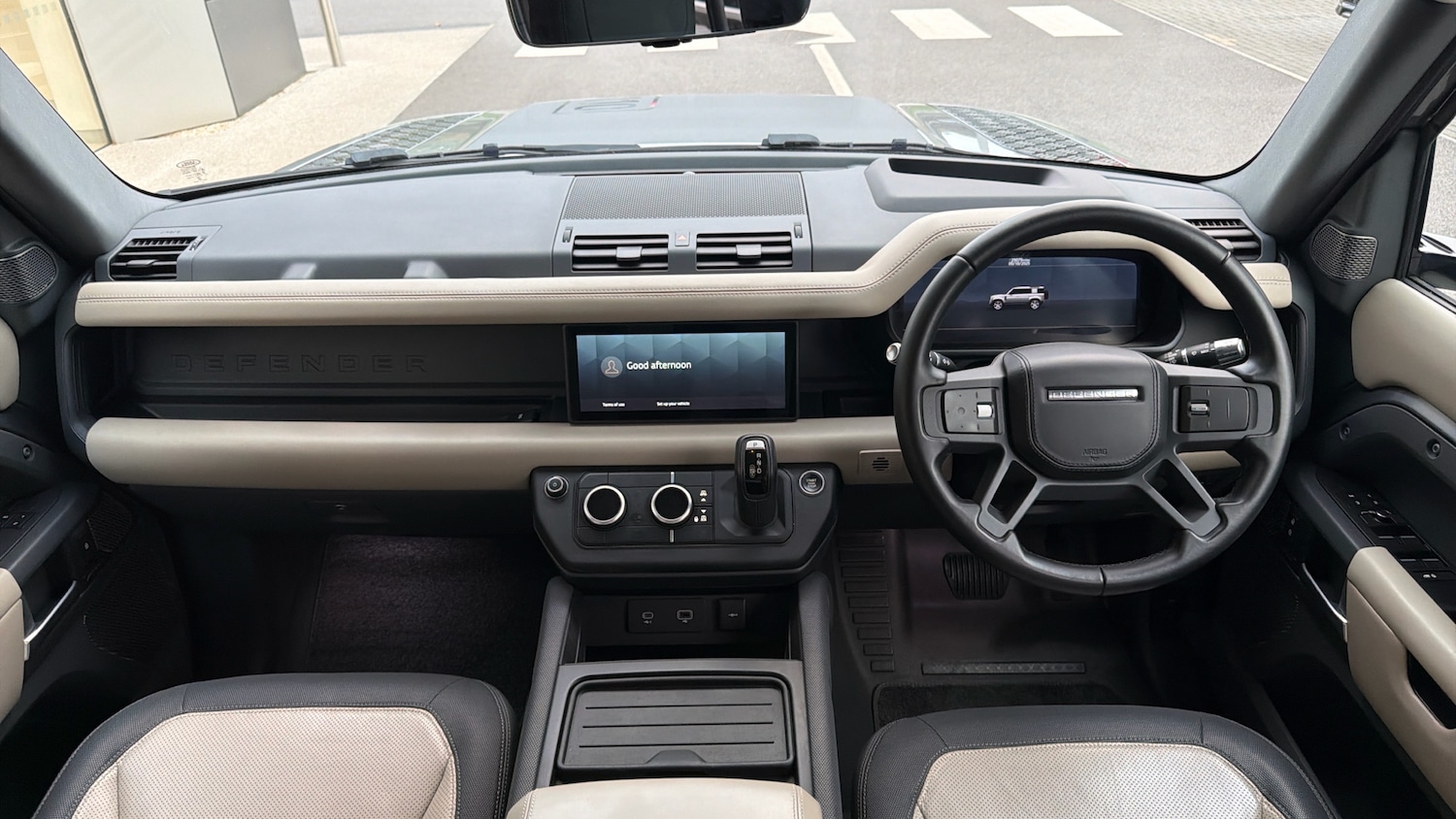 Used Land Rover Defender 2021 for sale - 76690092: Photo 9