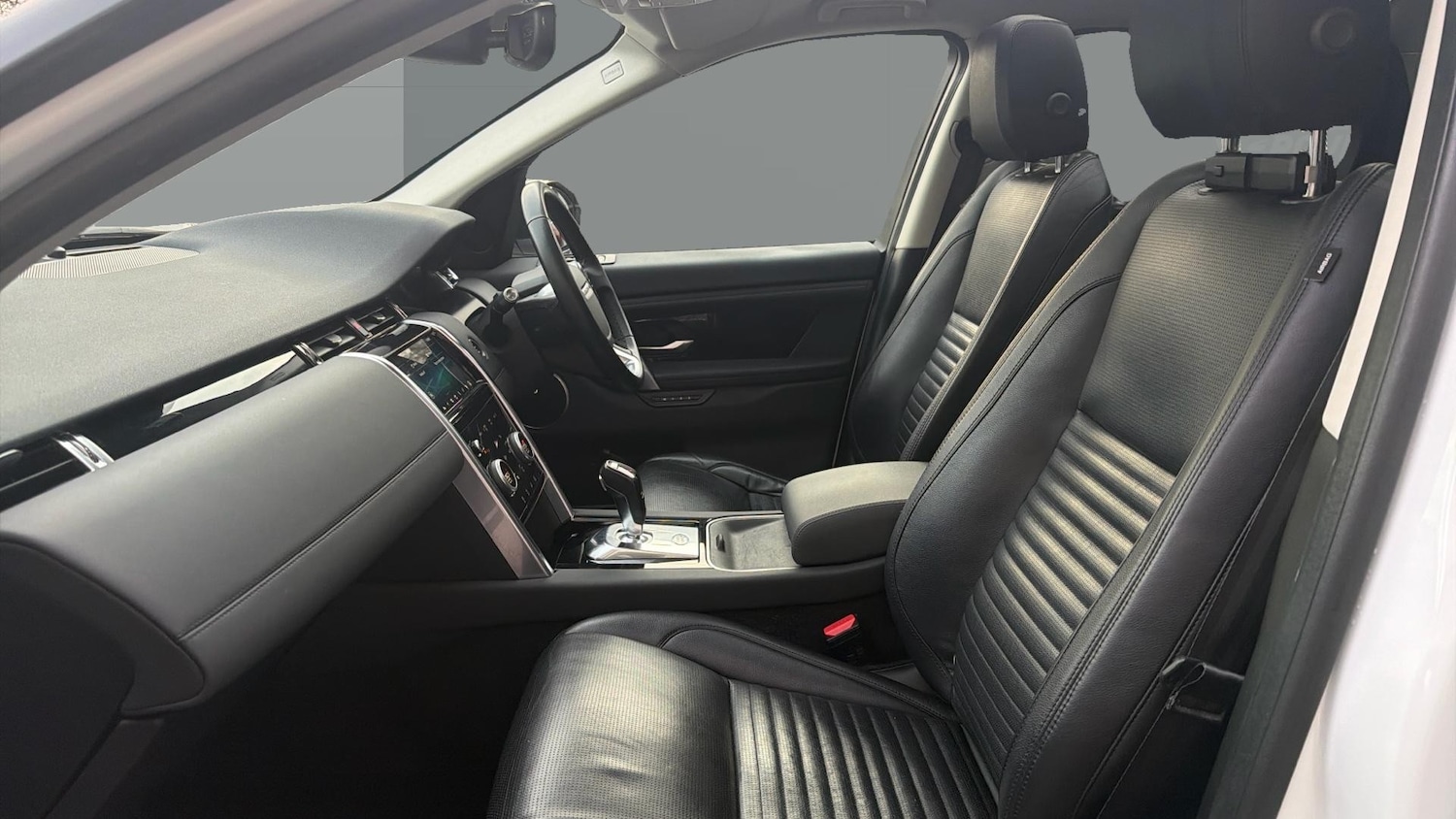 Used Land Rover Discovery Sport 2020 for sale - 77100672: Photo 3