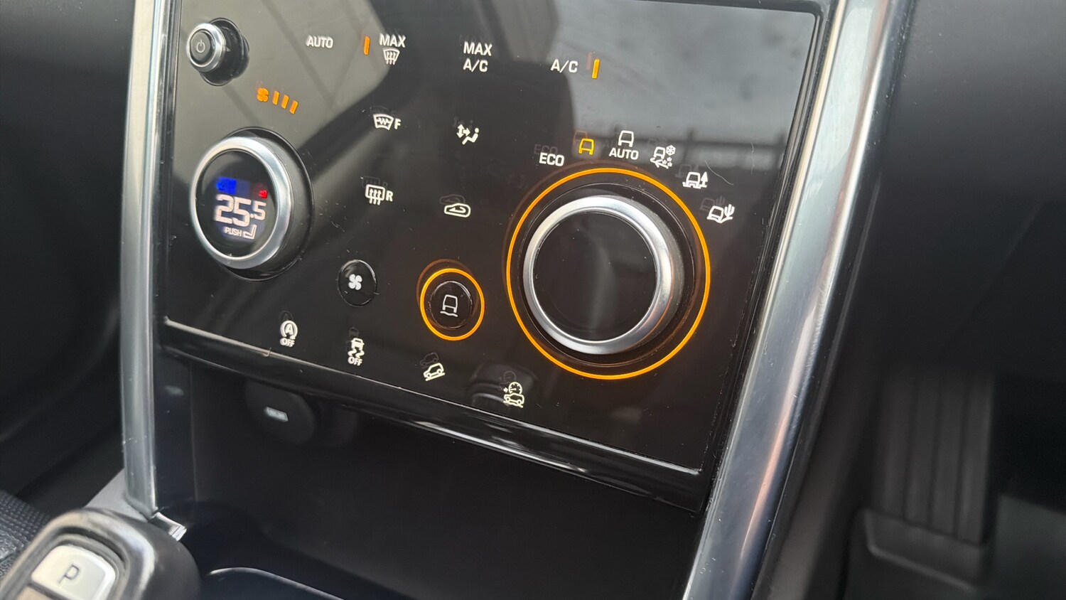 Used Land Rover Discovery Sport 2020 for sale - 77100672: Photo 32