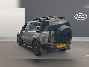 Used Land Rover Defender 2021 for sale - 76143047: Photo