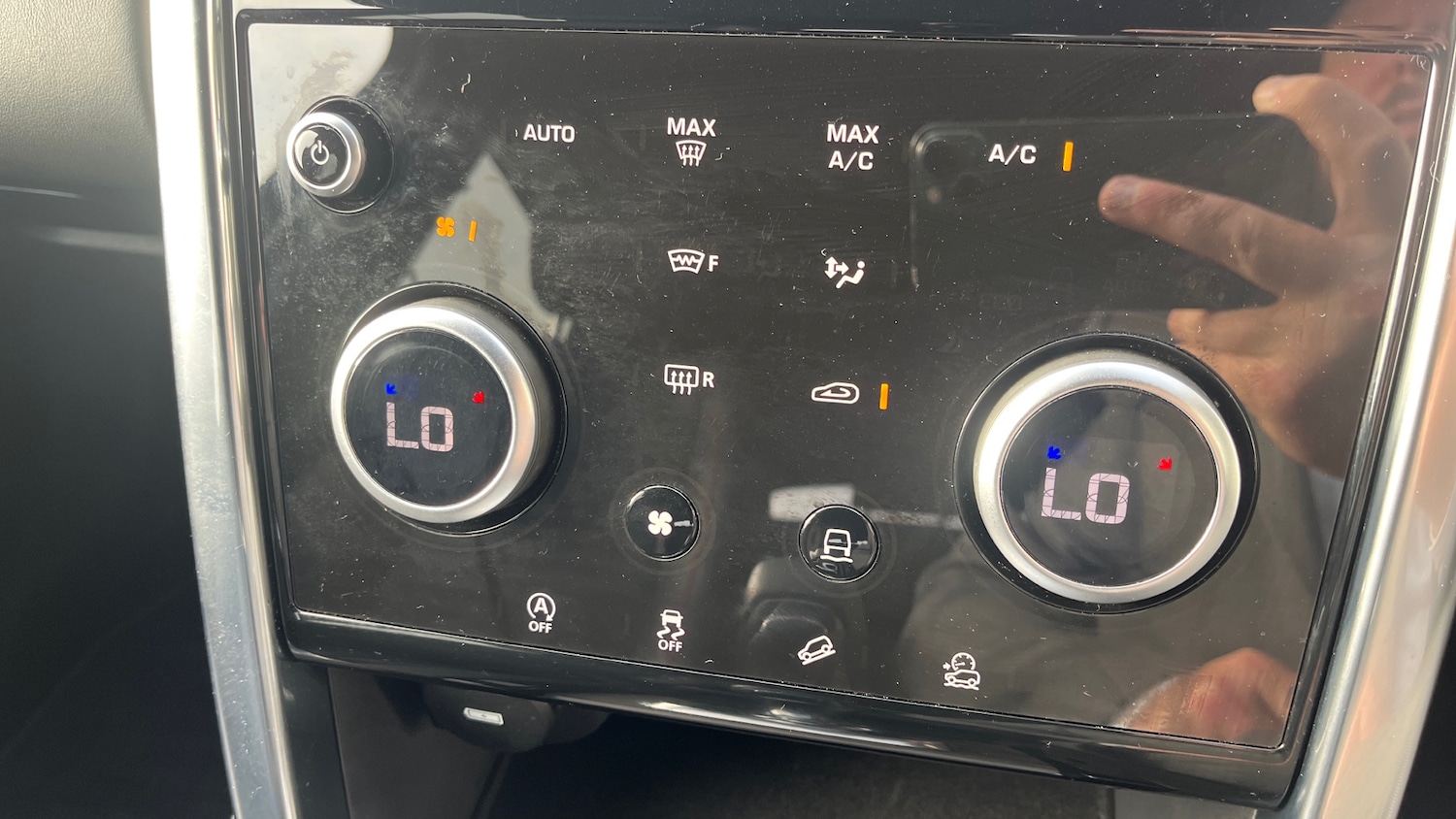 Used Land Rover Discovery Sport 2020 for sale - 76311298: Photo 25