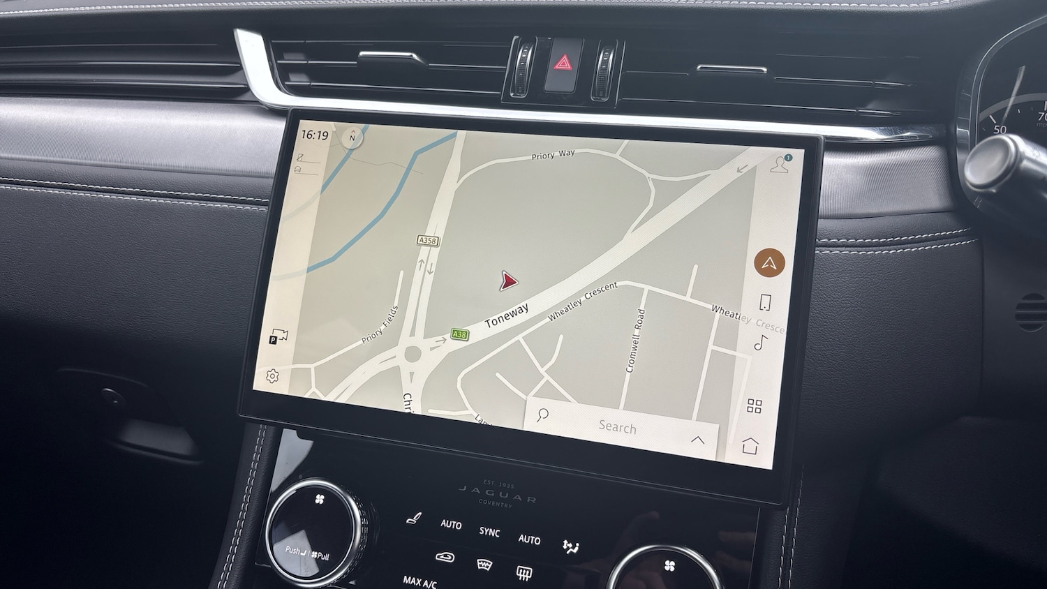 Used Jaguar F-Pace 2022 for sale - 76315279: Photo 11