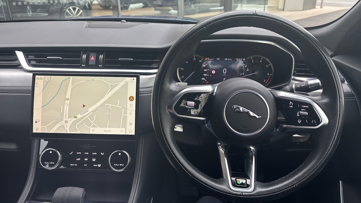 Used Jaguar F-Pace 2022 for sale - 76315279: Photo 15