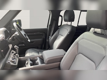 Used Land Rover Defender 2025 for sale - 78953217: Photo