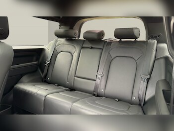 Used Land Rover Defender 2024 for sale - 77801898: Photo