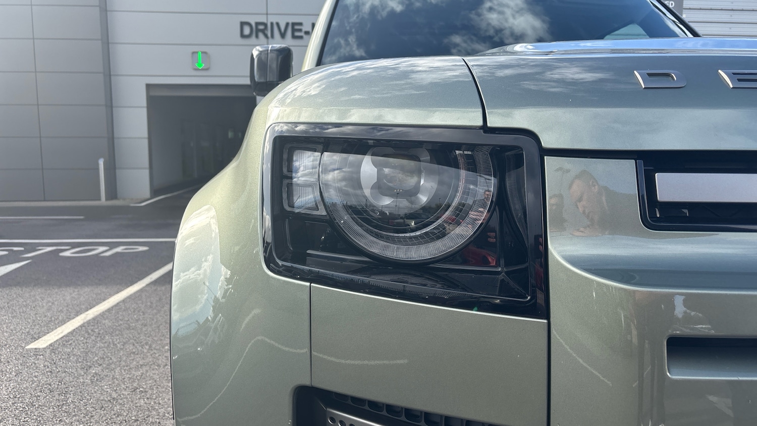 Used Land Rover Defender 2024 for sale - 76384892: Photo 17