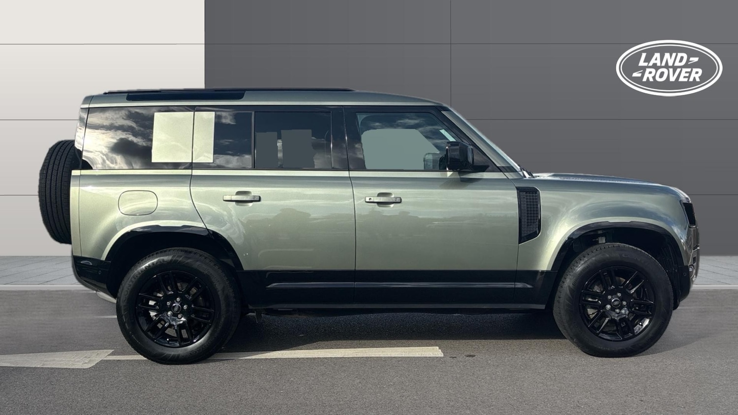 Used Land Rover Defender 2024 for sale - 76384892: Photo 5