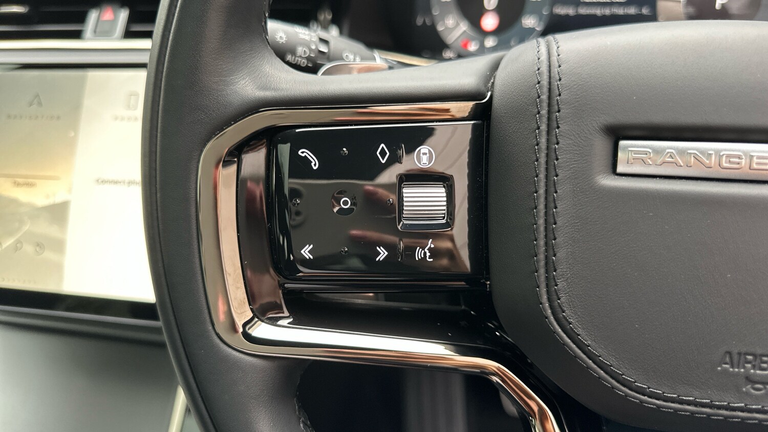 Used Land Rover Range Rover Evoque 2025 for sale - 76219006: Photo 25