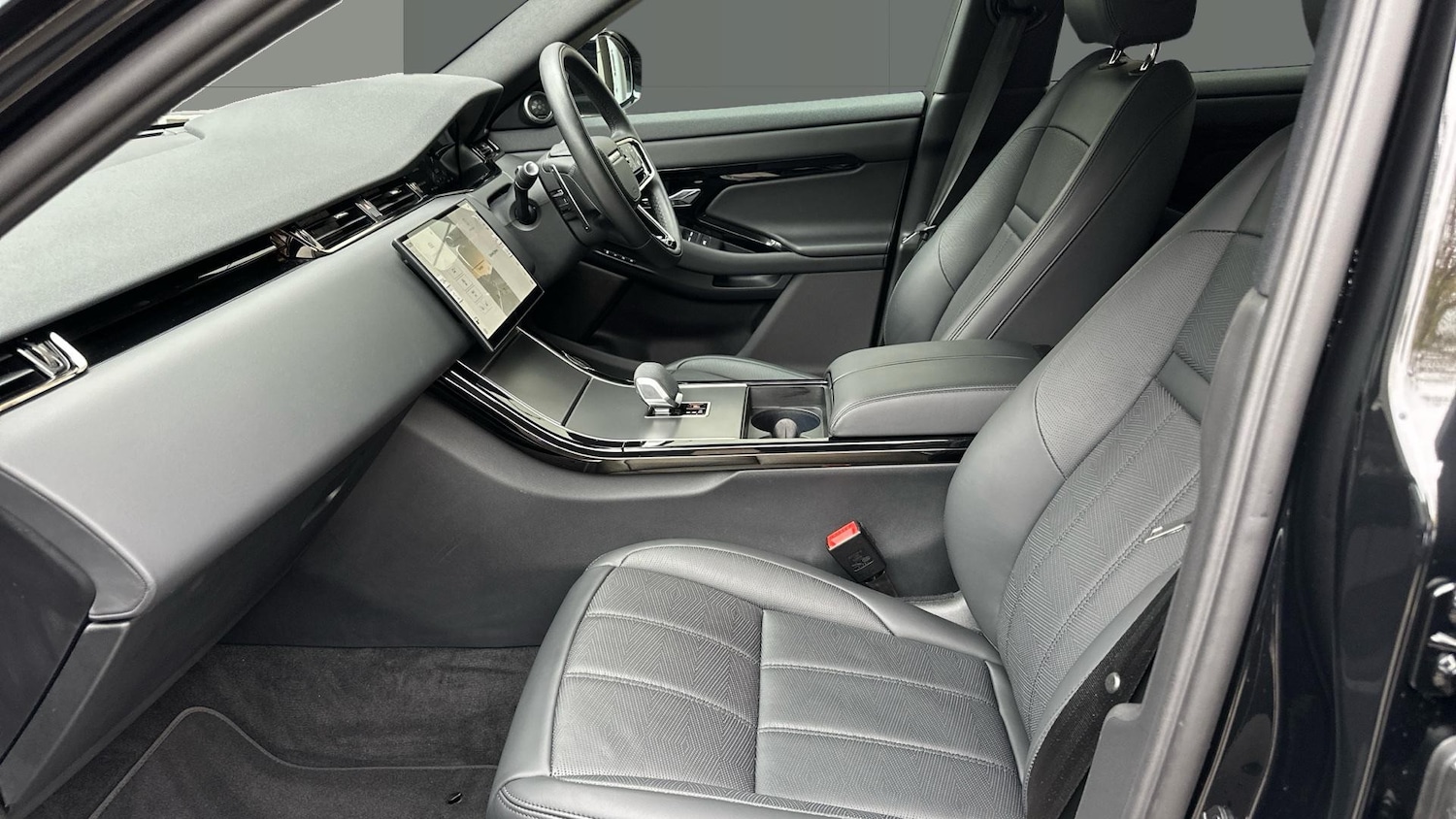 Used Land Rover Range Rover Evoque 2025 for sale - 76219006: Photo 3