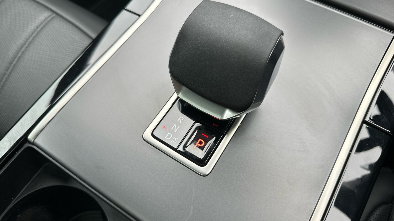 Used Land Rover Range Rover Evoque 2025 for sale - 76219006: Photo 31