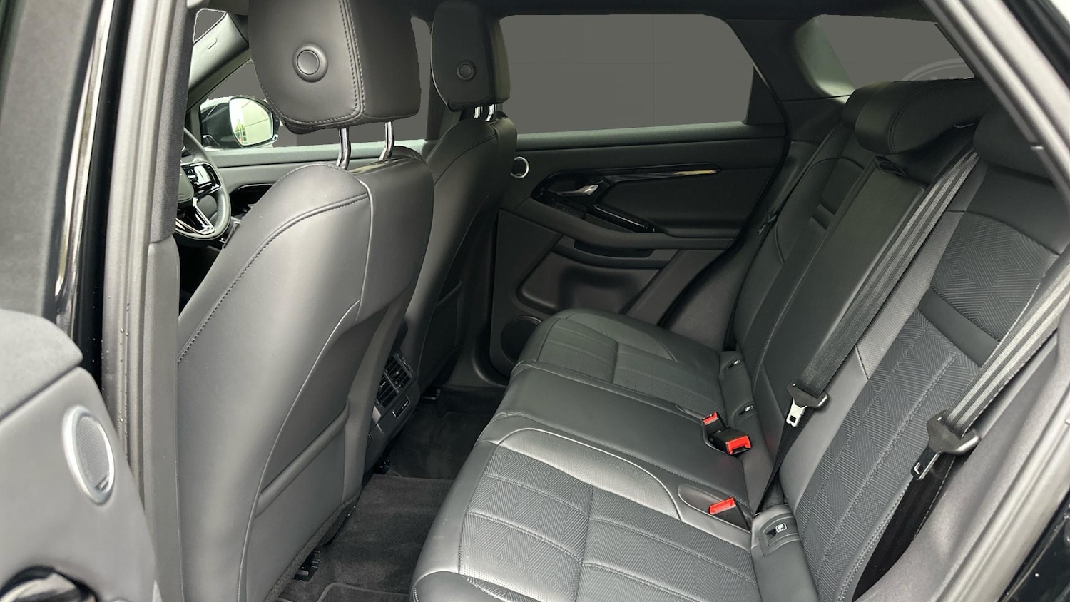 Used Land Rover Range Rover Evoque 2025 for sale - 76219006: Photo 4