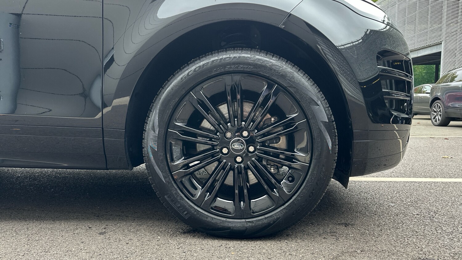 Used Land Rover Range Rover Evoque 2025 for sale - 76219006: Photo 8