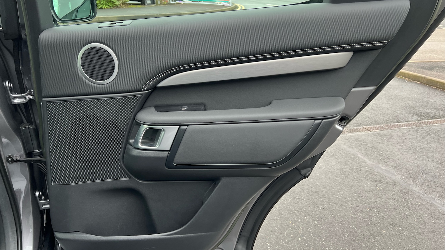 Used Land Rover Discovery 2022 for sale - 77616614: Photo 31