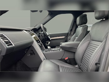 Used Land Rover Discovery 2022 for sale - 77616614: Photo