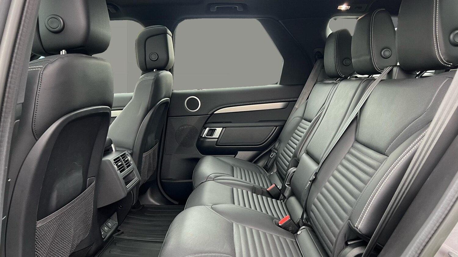 Used Land Rover Discovery 2022 for sale - 77616614: Photo 4