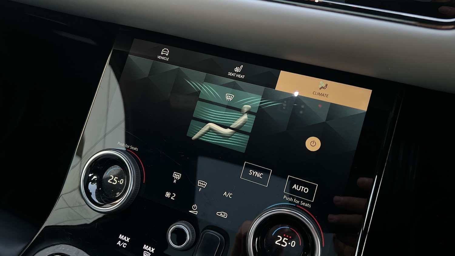 Used Land Rover Range Rover Evoque 2021 for sale - 76576515: Photo 31