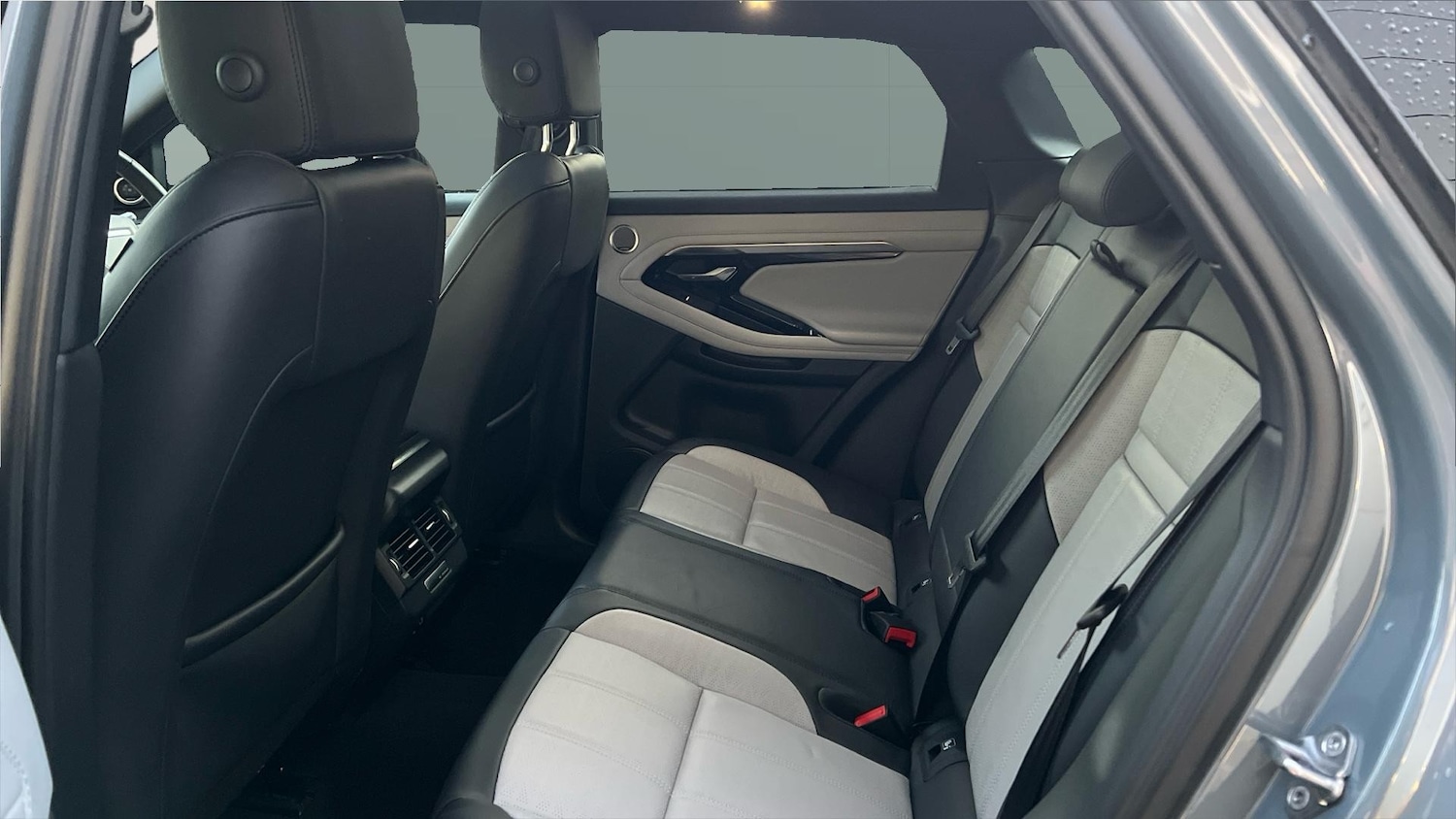 Used Land Rover Range Rover Evoque 2021 for sale - 76576515: Photo 4