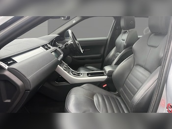 Used Land Rover Range Rover Evoque 2018 for sale - 77453018: Photo